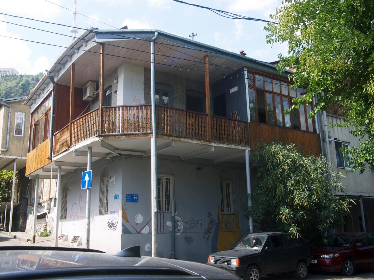Friends Hostel Tbilisi Ngoại thất bức ảnh