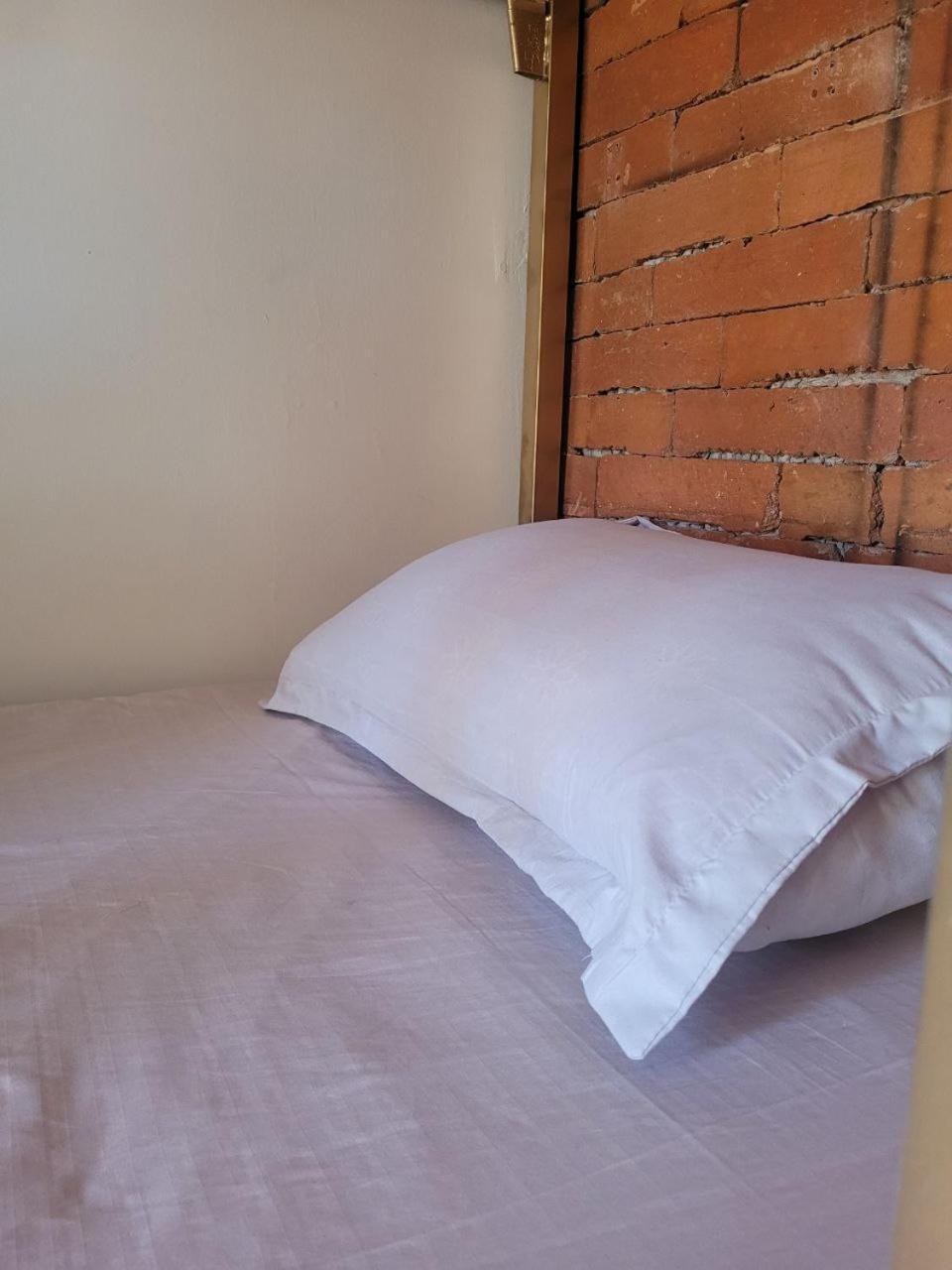 Friends Hostel Tbilisi Ngoại thất bức ảnh