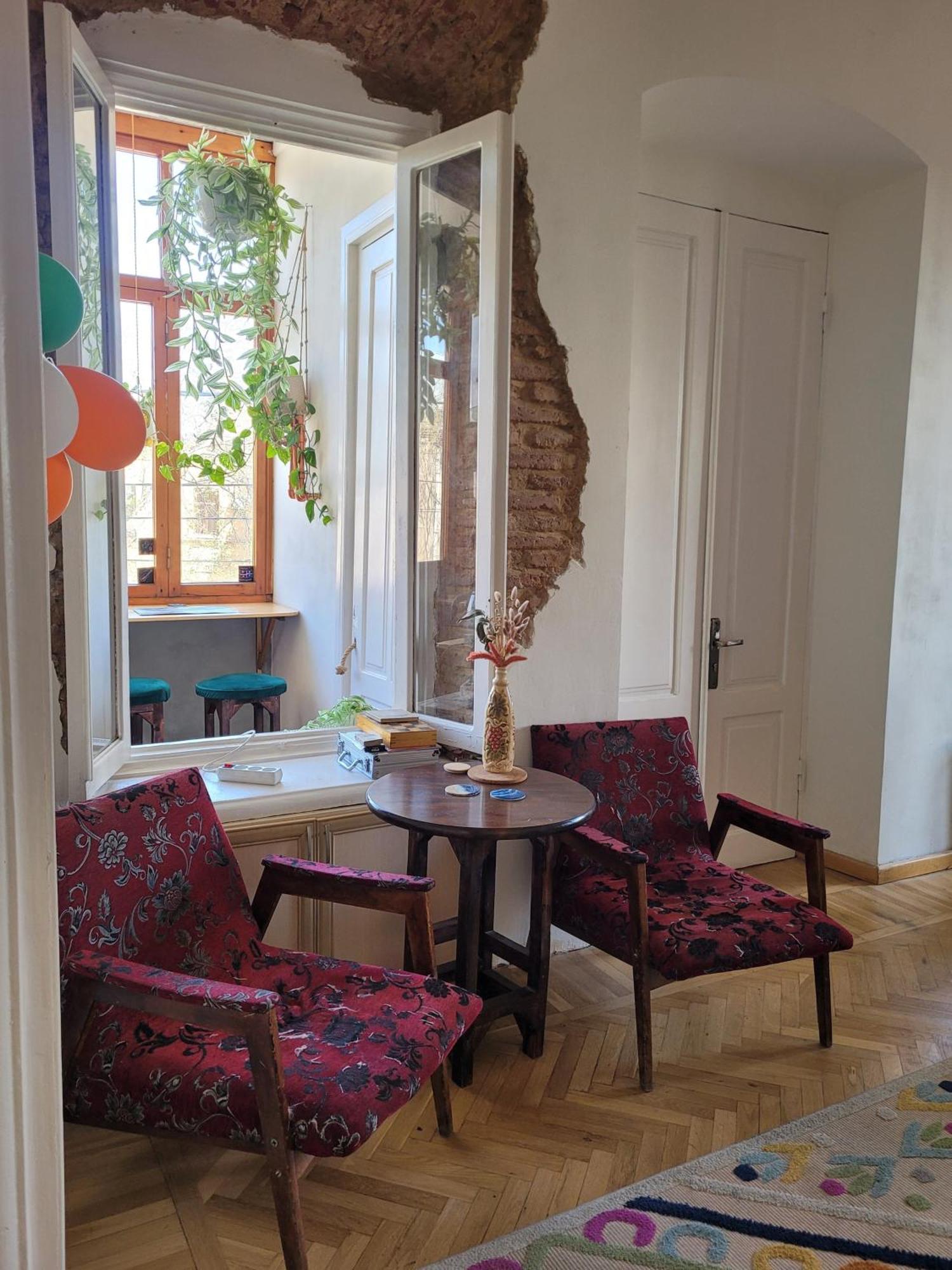 Friends Hostel Tbilisi Ngoại thất bức ảnh