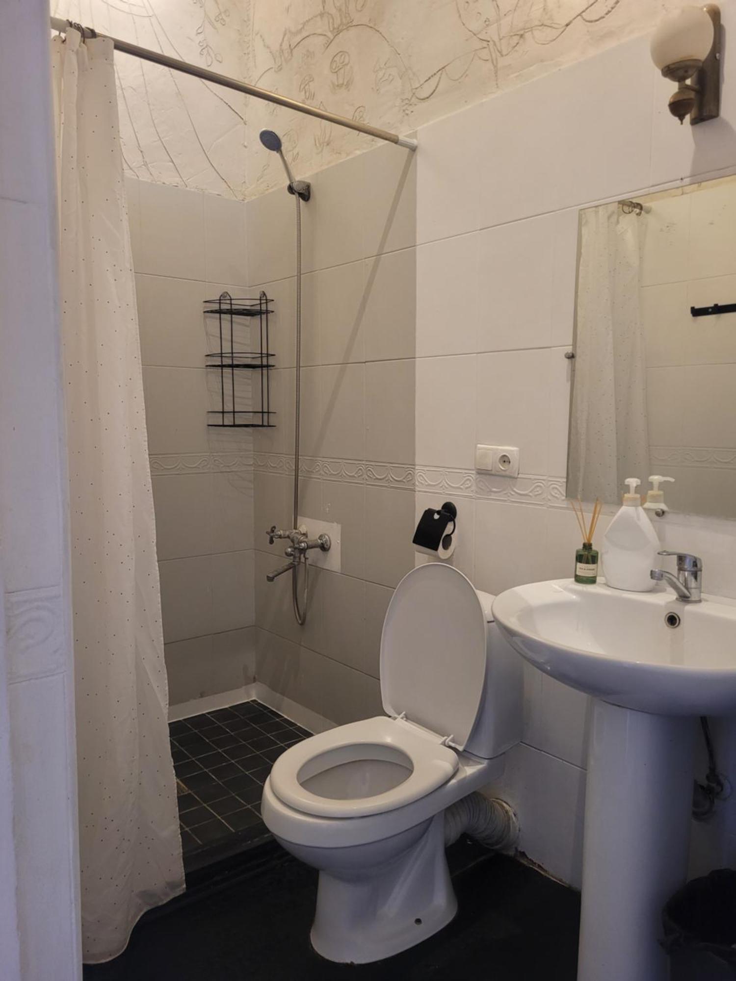 Friends Hostel Tbilisi Ngoại thất bức ảnh
