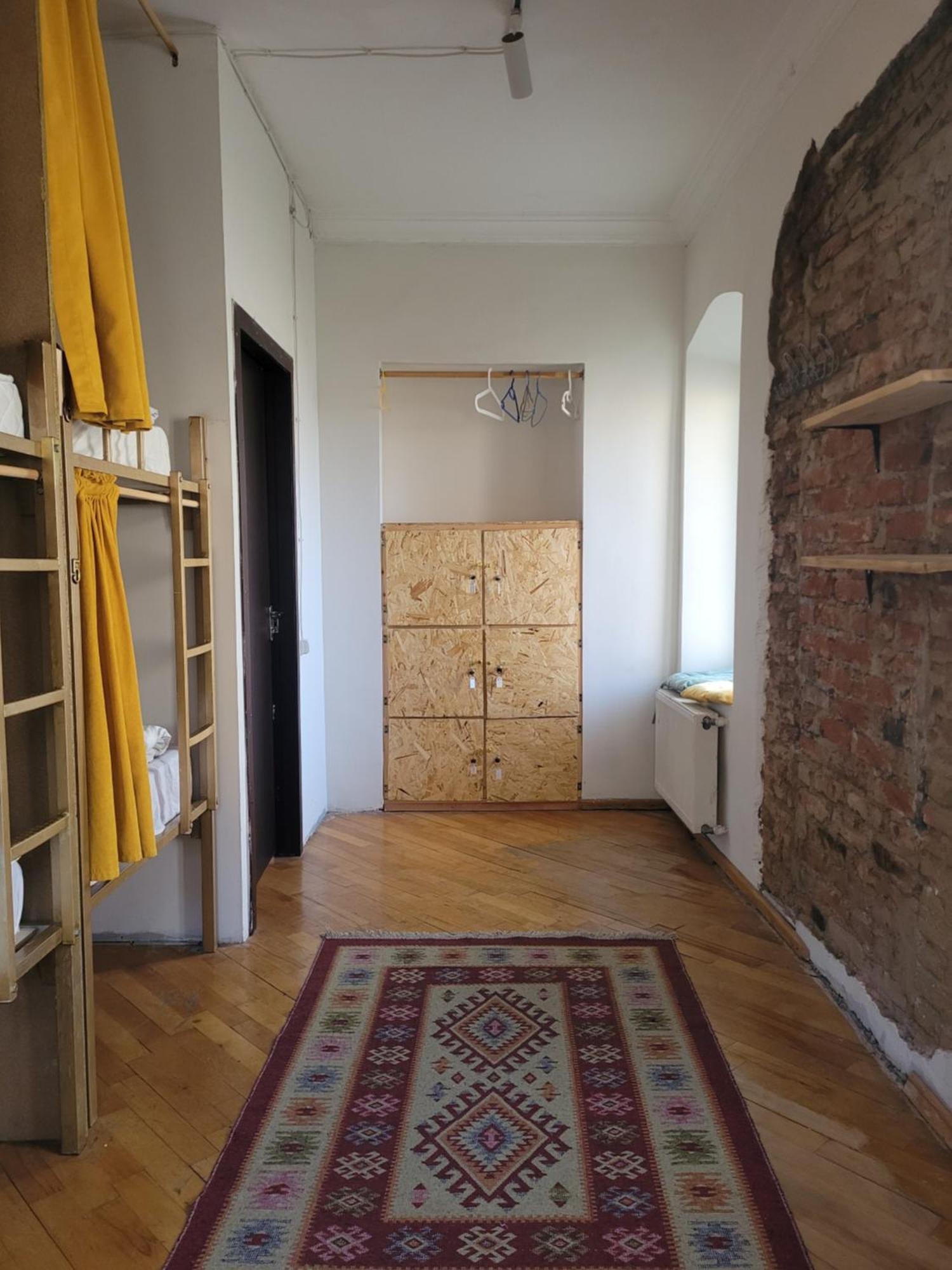 Friends Hostel Tbilisi Ngoại thất bức ảnh
